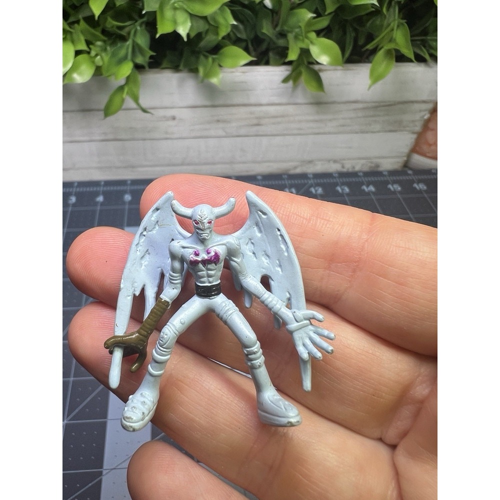 Digimon IceDevimon 1.5" Mini Figure H-T Bandai Digital‎ Monsters 2001